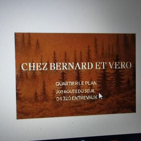 Chez Vero Et Bernard Entrevaux Dış mekan fotoğraf